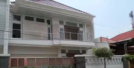 RUMAH SIAP HUNI MEGAH BESAR MODERN Dharmahusada Indah Barat Sby
