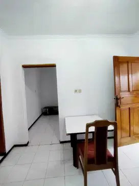 Rumah Sewa Sayap Bkr ada aset kost2an Ancol Regol dekat Superindo