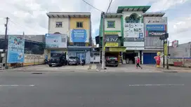 Kos2an Ramai dan Strategis pinggir jalan raya tole iskandar Depok