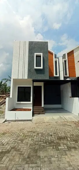 Rumah 2 Lantai di Bekasi akses paling dekat 2 pintu tol jatiasih