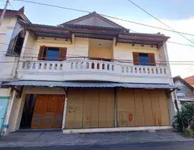 Rumah dan Ruang usaha 200m² di Banjarsari