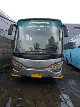 JUAL BIG Bus Mercedes-Benz