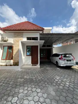 RUMAH MEWAH 2 LANTAI HARGA MURAH DI NGENTAK BANGUNJIWO KASIHAN