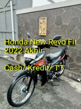 Revo Fit 2022 Akhir. Pajak ON. Standar. Mulus. Ban OK. Cash/Kredit/TT