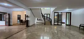 Rumah Cinere Mas ada Swimming Pool