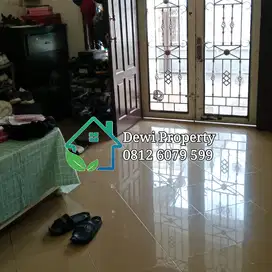 DISEWA VILLA KOMP CEMARA ASRI JALAN RENGAS