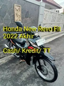 Revo Fit 2022 Akhir. Pajak ON. Standar. Mulus. Ban OK. Cash/Kredit/TT