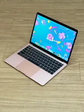 MacBook Air Retina 2019 , 13 inch , 8/256