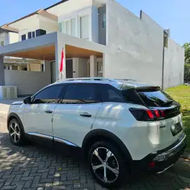 Peugeot 3008 Putih 2021 Allure Plus