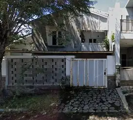 Rumah Tenggilis Strategis dekat Ubaya Cocok Kos