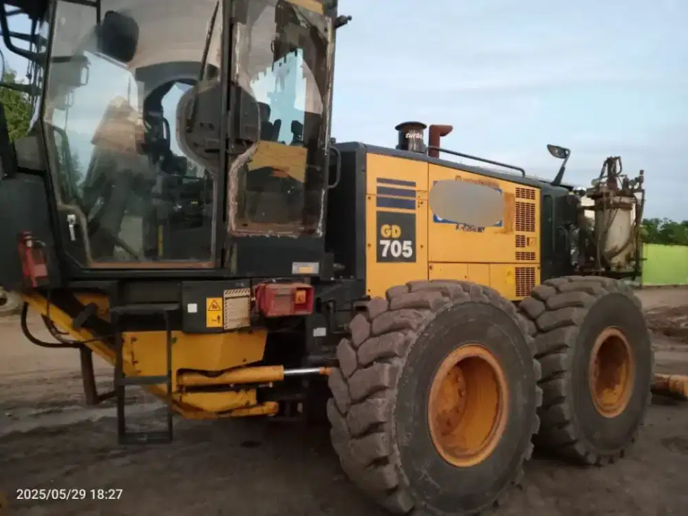 Greder KOMATSU GD705 2019
di Banjarmasin