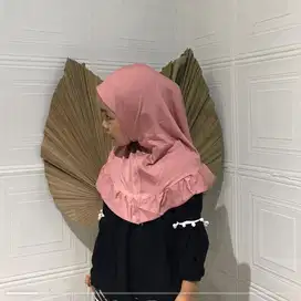 DIJUAL AMBYAR HIJAB DAN CELANA 110pcs!