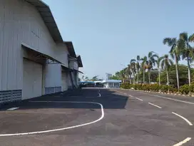 Tanah Luas Bonus Bangunan Pabrik Terawat di Raya Proklamasi Karawang