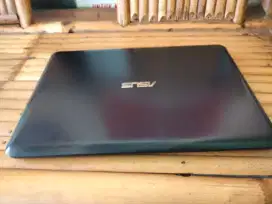 Asus e402YA/AMD e2-7015/ram4gb/ssd 128gb/Radeon R2 siap pake