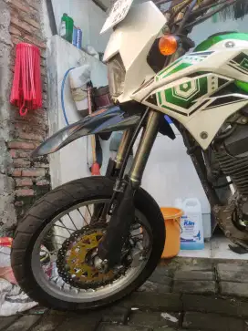 Kawasaki D-Tracker  2017