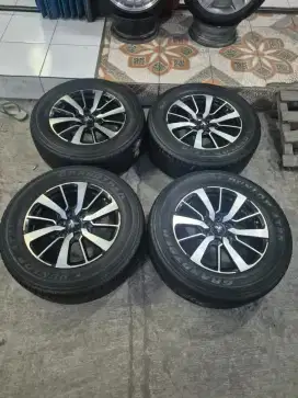 Velg oem pajero R18 pcd 6×139.7 lebar 7 et38 plus ban..4pcs