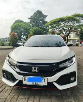 Civic Hatchback km low (26rb)