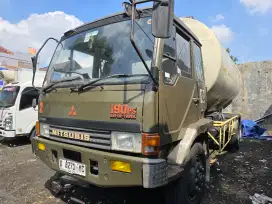 Mitsubishi Fuso Engkel 6 Roda Tangki + Ada Hidrolik