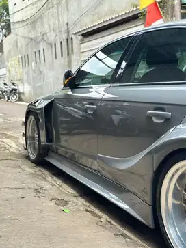 Audi A4 2011 Bensin