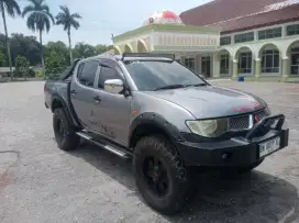 Mitsubishi Trinton 2018