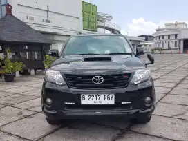 KM LOW | FORTUNER VNT TRD 2.5 TURBO AT 2015/2014 TOYOTA FORTUNER
