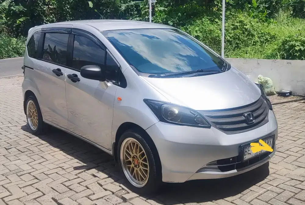 Honda Freed 2010 SD
