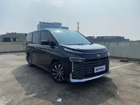 [OLXMOBBI] DP Rendah Toyota Voxy 2.0 Bensin-AT 2022 AAQ