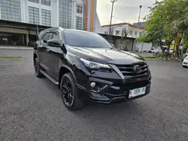 TOYOTA FORTUNER 2.4 VRZ TRD AT TAHUN 2020