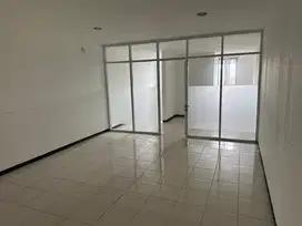 Dijual & Sewa Ruko 3 Lantai di Karapitan Mainroad