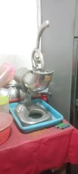 Di jual mesin es serut