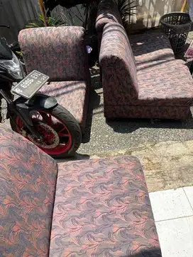 sofa bekas empuk banget