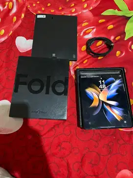 Samsung galaxy z fold4 5G 12/256 sein