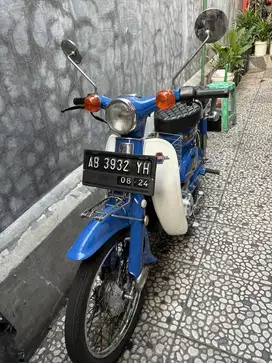 Honda c70 4speed