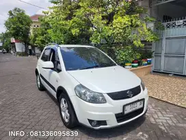 SUZUKI X-OVER 2013 PUTIH MANUAL