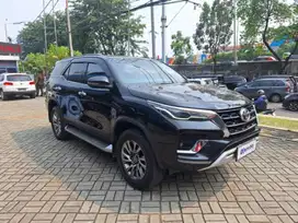 DP 5% Toyota Fortuner 2.4 VRZ GR Sport-AT 2021 ULY