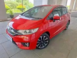 Pajak Panjang - Honda Jazz 1.5 RS Bensin AT 2017 Merah FK