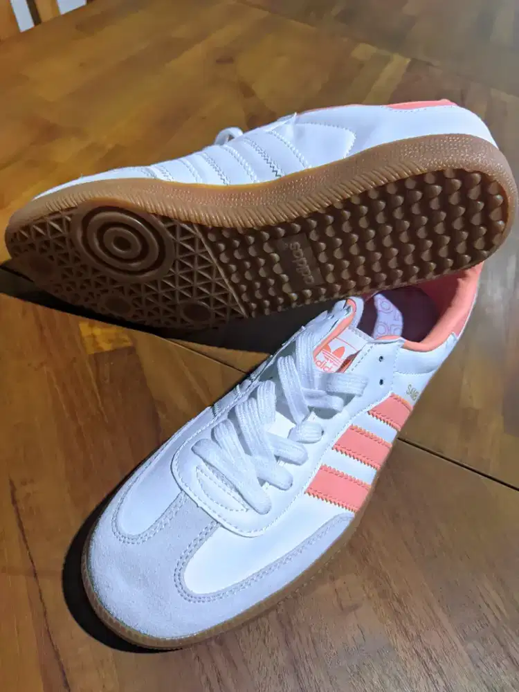Sepatu Adidas Samba OG white Wonder Clay