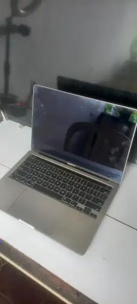 Macbook Pro M1 8/256 Gb A2338 Touchbar 13 not M2 M3 Matot (gambling)