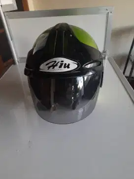 Helm Motor Merk Hiu