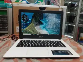 Laptop Asus A450C intel celeron 1017U