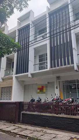 Dijual Ruko 3 Lantai di Sayap Mekarwangi