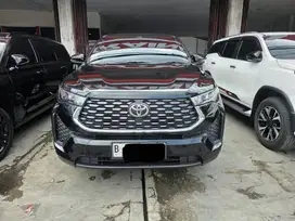 Toyota Innova Zenix G 2.0 bensin AT ( Matic ) 2023 Hitam km 23rban
