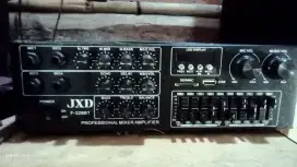 Amplifier bluetooth. Karaoke. Lubang mic 4