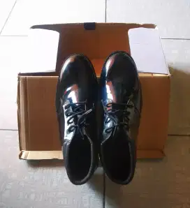 SEPATU PDH KONDISI BARU, BAGUS/MULUS, NO 40