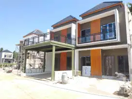 Rumah mewah 2lantai siap huni lokasi pinggir jala raya jatiwarna