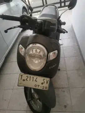 Motor scoopy 2018 bekas plat karawang pajak aktif nego