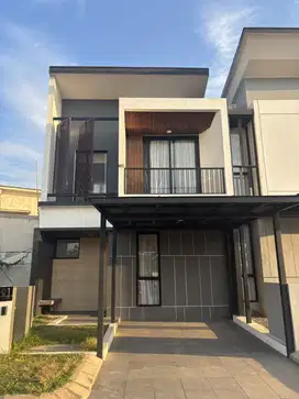 Rumah 2 lantai siap huni, DP rendah,Free Biaya KPR