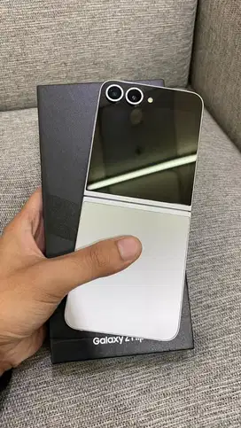SAMSUNG ZFLIP 6 12/256GB