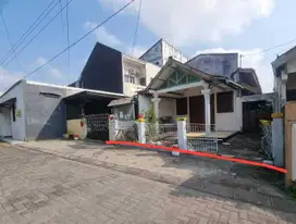 Rumah Besar Siap Huni di Timur XT Square Yogyakarta RSH 0100