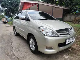 Toyota Kijang Innova G Luxury Matic 2010 Captain Seat